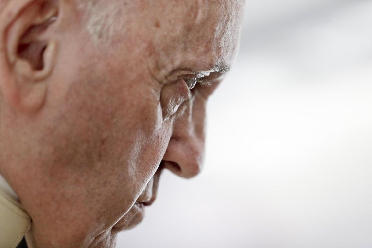 Papa zabrinut zbog budućih izvora energije: Morat će se donijeti važne odluke