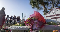 Godinu dana nakon pokolja u Parklandu Trump obećava sigurne škole