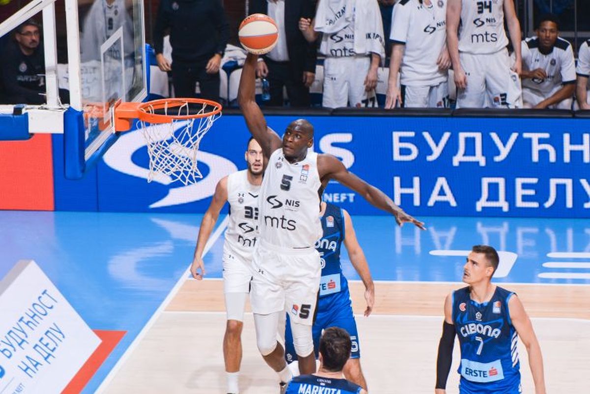 Partizan razbio Cibonu u Beogradu