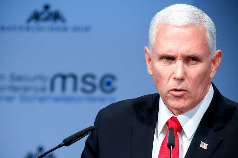 Pence tvrdi da Biden i njegov sin trebaju biti istraženi