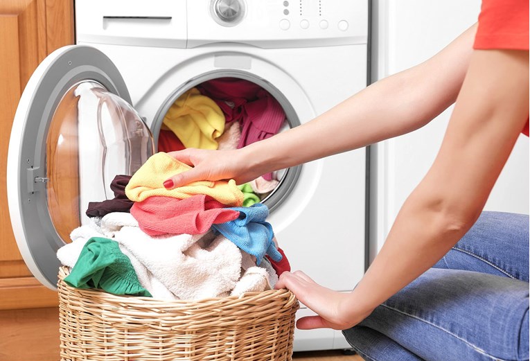Istraživanje: Je li program brzog pranja rublja stvarno isplativ?