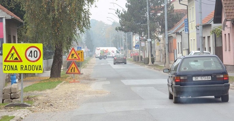 Bivši branitelji iz Petrinje prijete blokadom cesta zbog azilanata