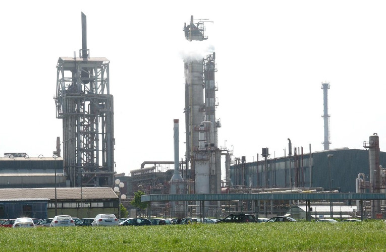 Petrokemiju će do kraja godine napustiti 350 radnika