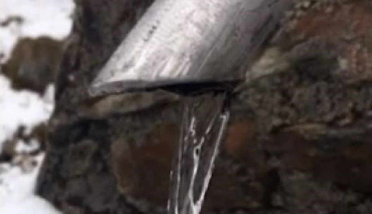 3,5 milijuna pregleda: Ljudi ne mogu skužiti koja je fora s ovim mlazom vode