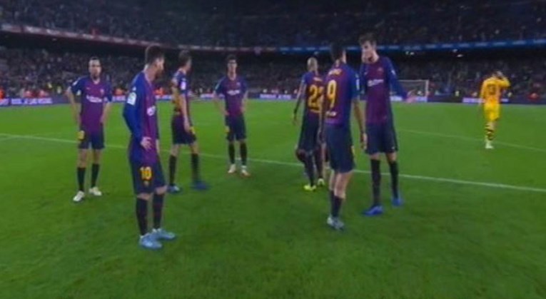 Zvijezde Barcelone svađaju se nakon poraza: "Jebeš me zbog jednog dodavanja!"