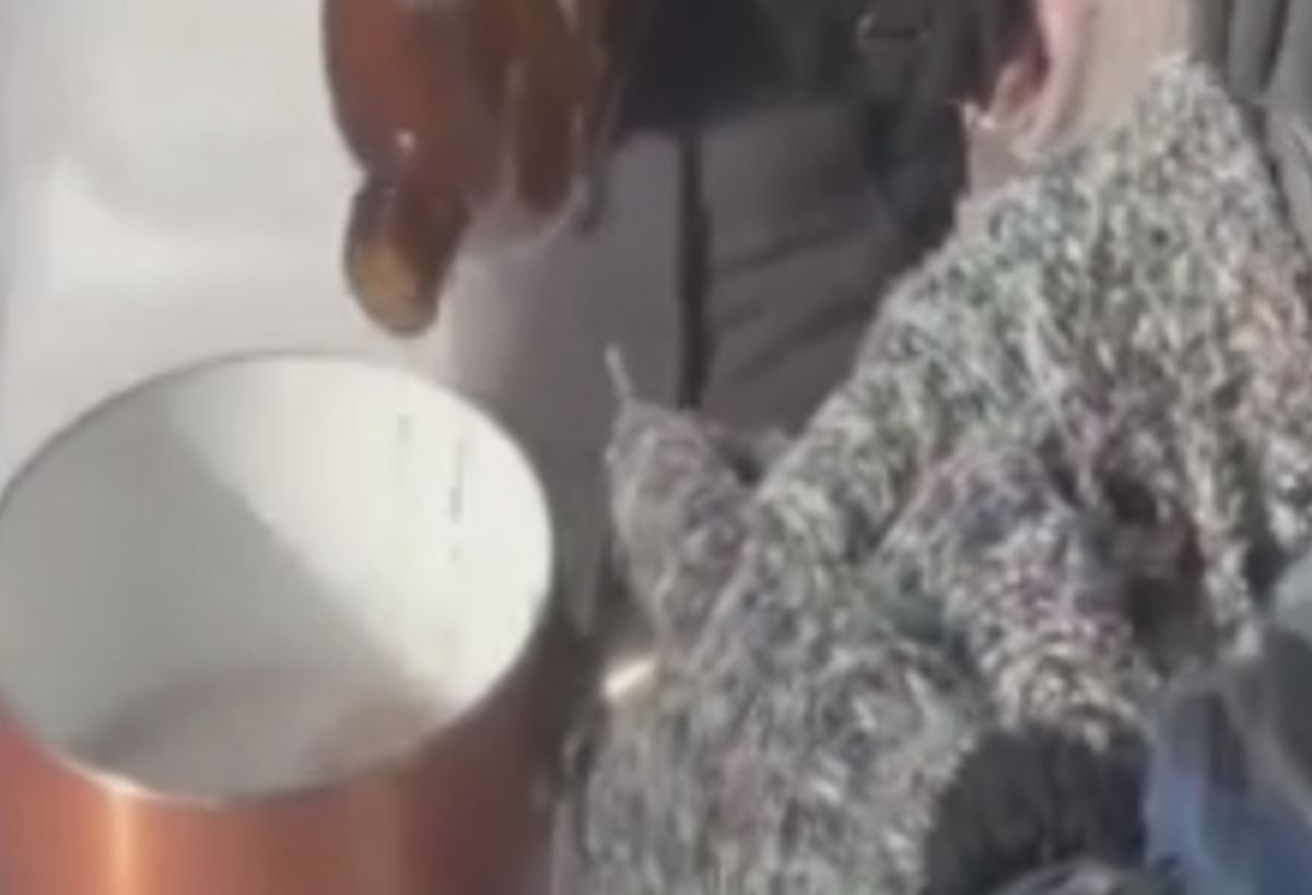 VIDEO Bacili pivo u zrak na -23, pogledajte što se dogodilo