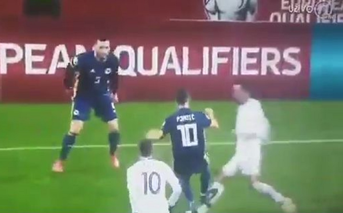 Bosna i Hercegovina bruji o ovoj situaciji: Je li Pjanić zaslužio crveni?