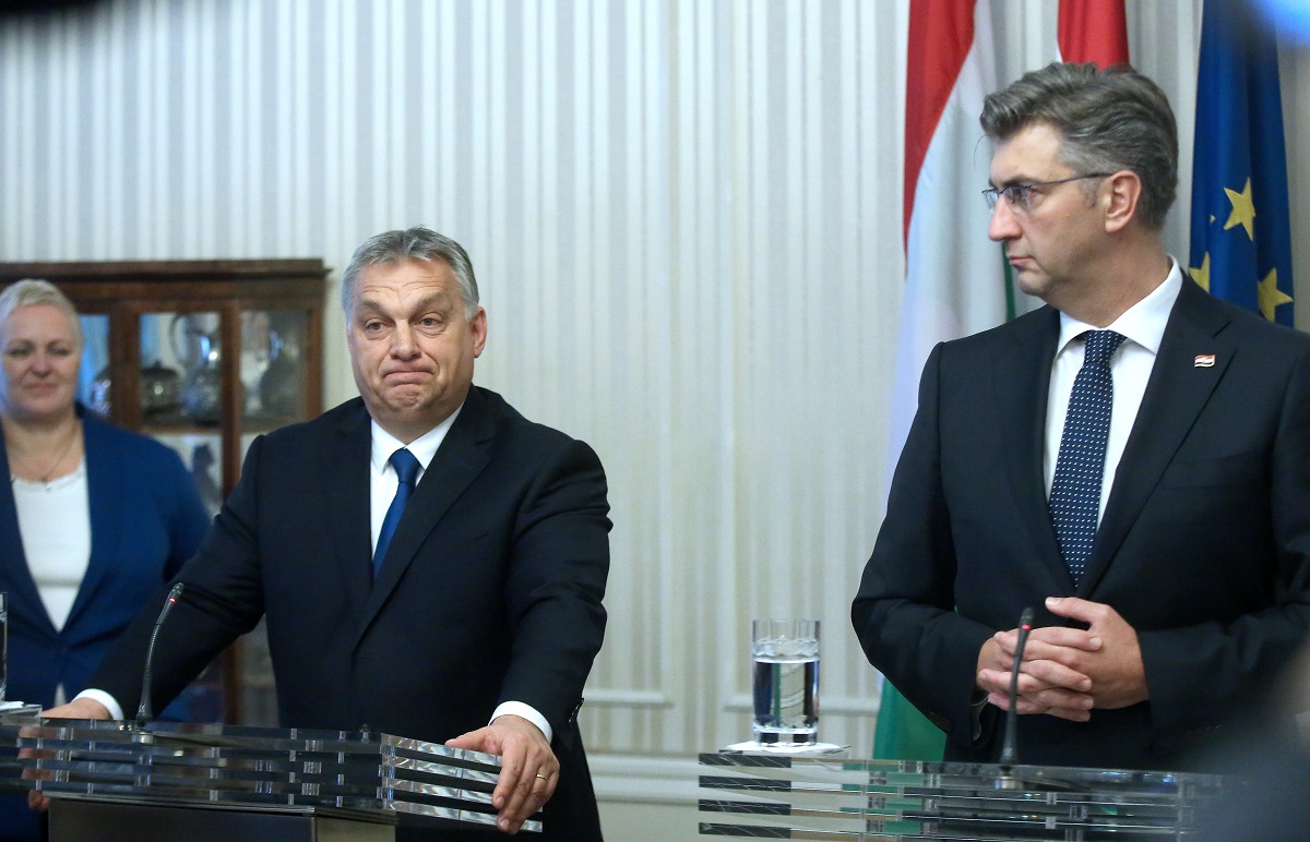 12 stranaka traži isključenje ili suspenziju Orbana iz europskih pučana. HDZ ne