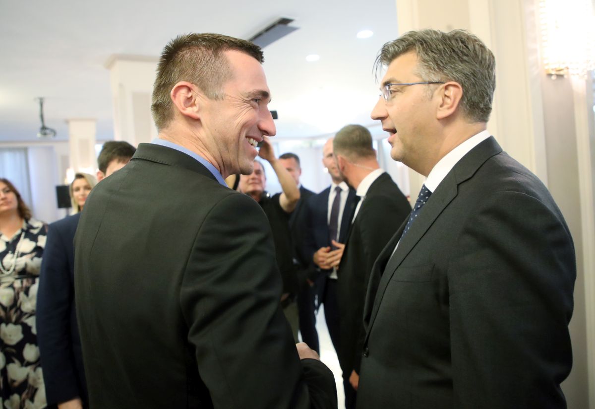 Počela sjednica Središnjeg odbora HDZ-a, Penavin prosvjed jedna od glavnih tema