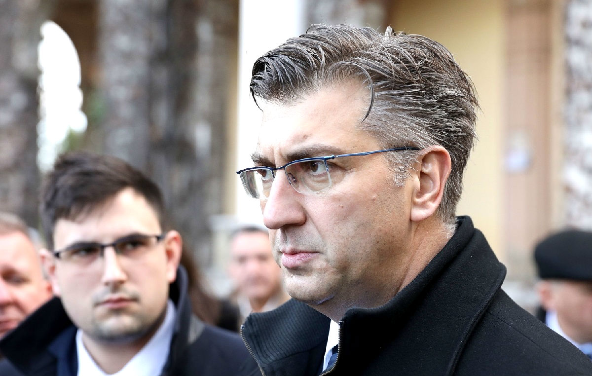 Plenković: Mislim da otprilike imam ideju zašto je propao posao oko aviona