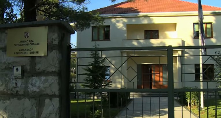 Crna Gora želi da njihova policija uđe u srpsku ambasadu u Podgorici