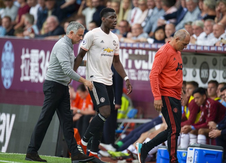 Legenda Premiershipa: Mourinho i Pogba se svađaju čiji je veći
