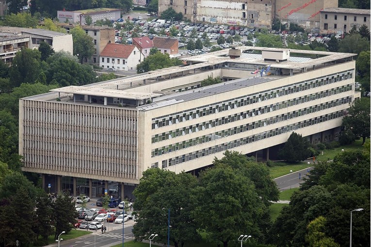 Dojava o bombi u zagrebačkom Poglavarstvu, policija pregledala zgradu