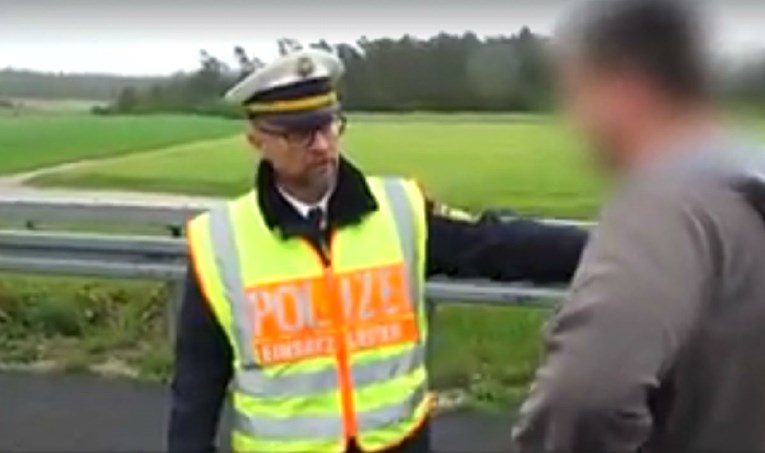 Vozači u Njemačkoj snimali poginule. Policija: "Sramite se"