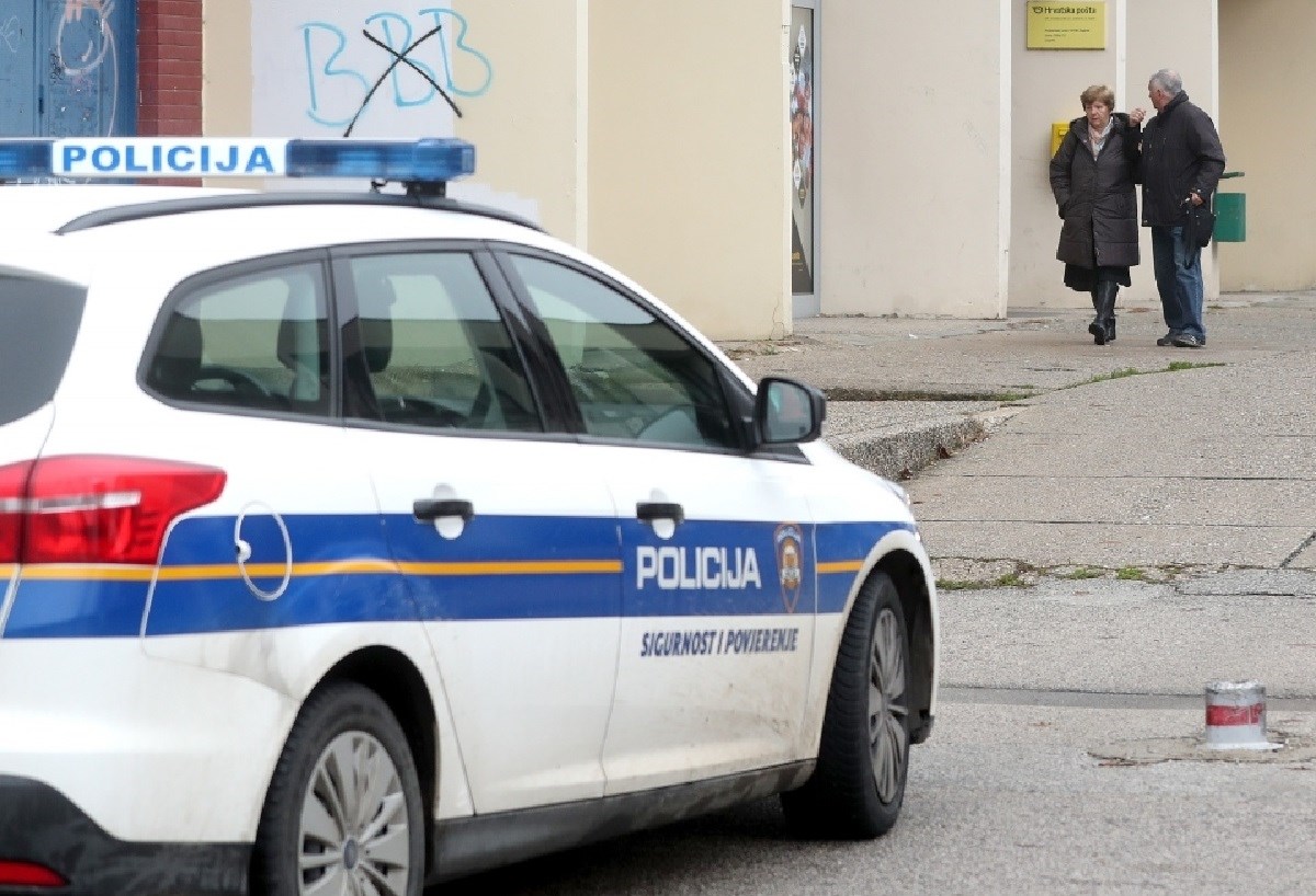 Serijski razbojnik u Puli pljačkao starice, policija ga uhitila