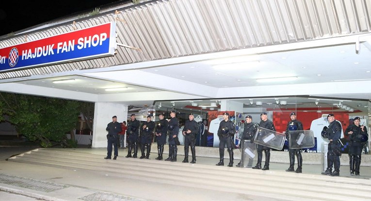 Policija na Jadranskom derbiju privela 26 ljudi