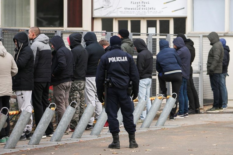 BBB i Torcida potukli se u Zagrebu: Uhićenja u sačekuši nakon jurnjave ulicama