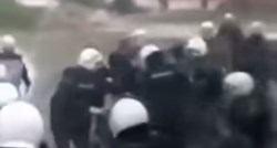 VIDEO Brutalni obračun crnogorske policije i navijača Budućnosti u Nikšiću