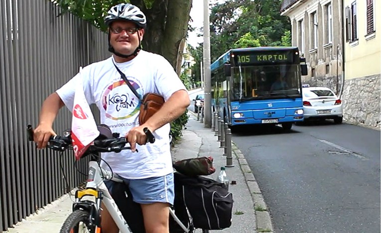 Poljak koji jedva vidi došao biciklom do Hrvatske. Želi vidjeti more prije nego što posve oslijepi