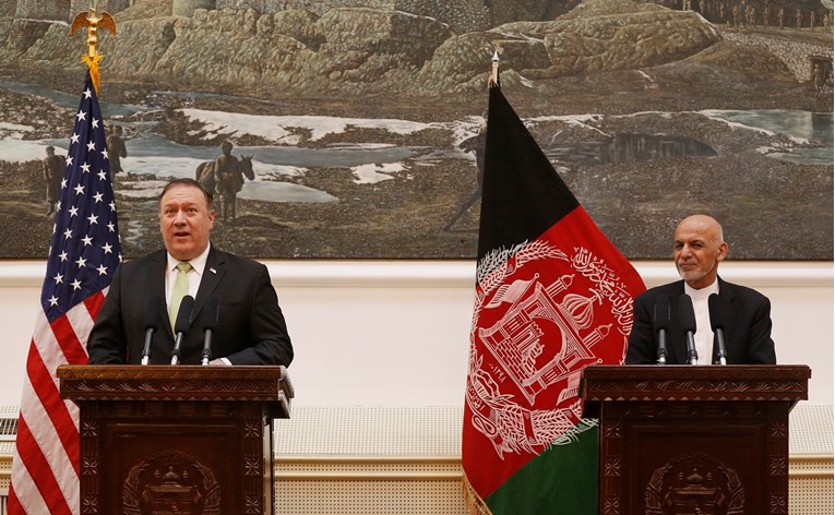 Američki državni tajnik u iznenadnom posjetu Afganistanu pozvao na pregovore s talibanima