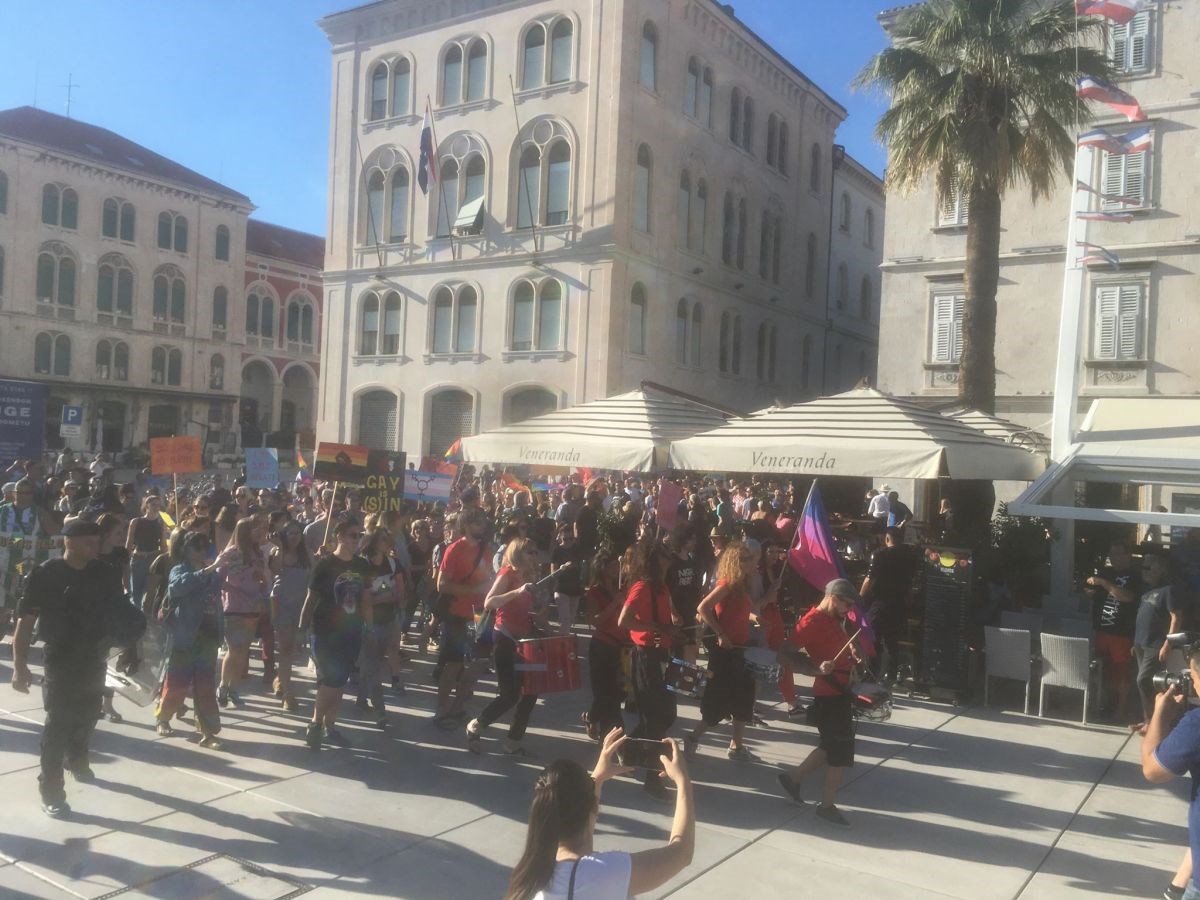 VIDEO Gotov splitski Pride: U povorci sudjelovalo više stotina ljudi, nije bilo nikakvih incidenata