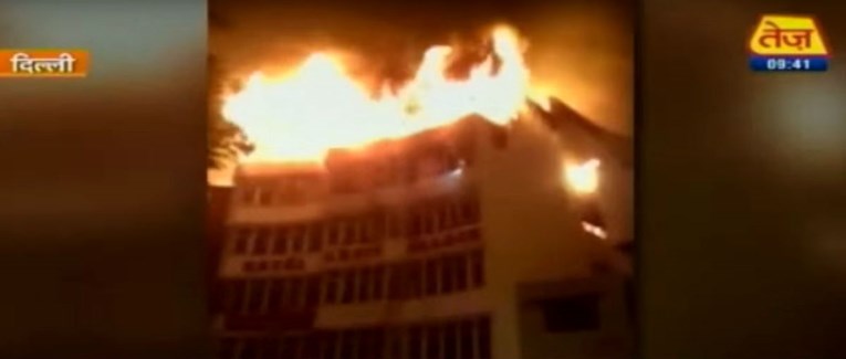 U požaru hotela u New Delhiju poginulo 17 ljudi