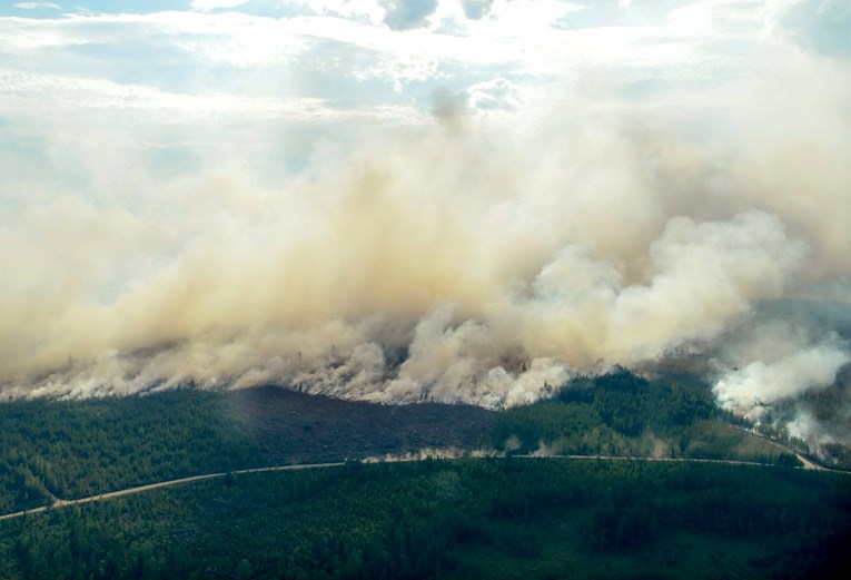 Švedska ne pamti ovakve požare, treba im pomoć