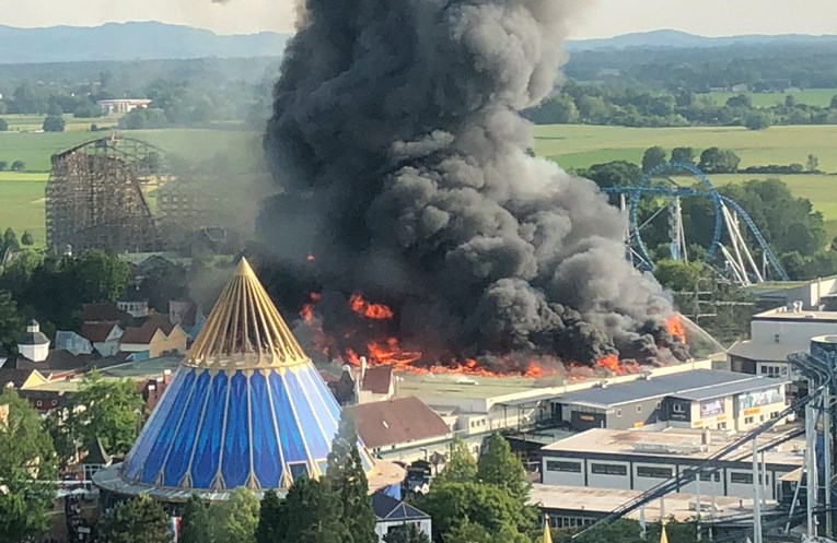 U požaru u njemačkom zabavnom parku ozlijeđeno sedam vatrogasaca