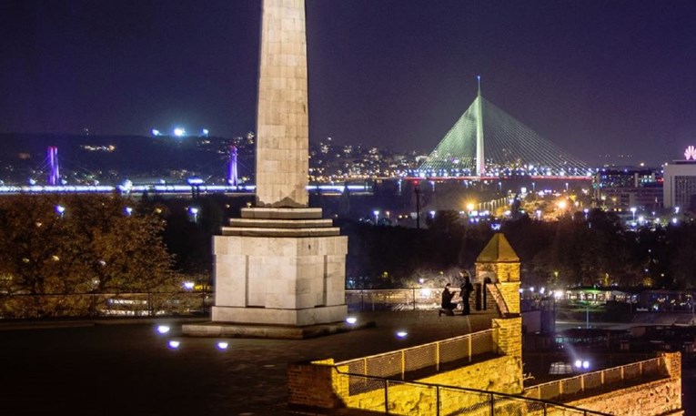 Banjolučanin prebirao fotke iz Beograda pa našao dirljiv prizor koji je uhvatio