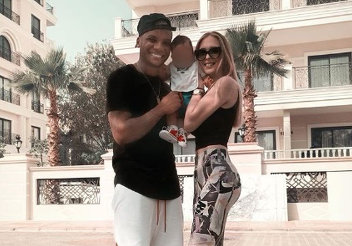 Markirana obitelj: Žena bivšeg dinamovca sina od glave do pete oblači u Gucci