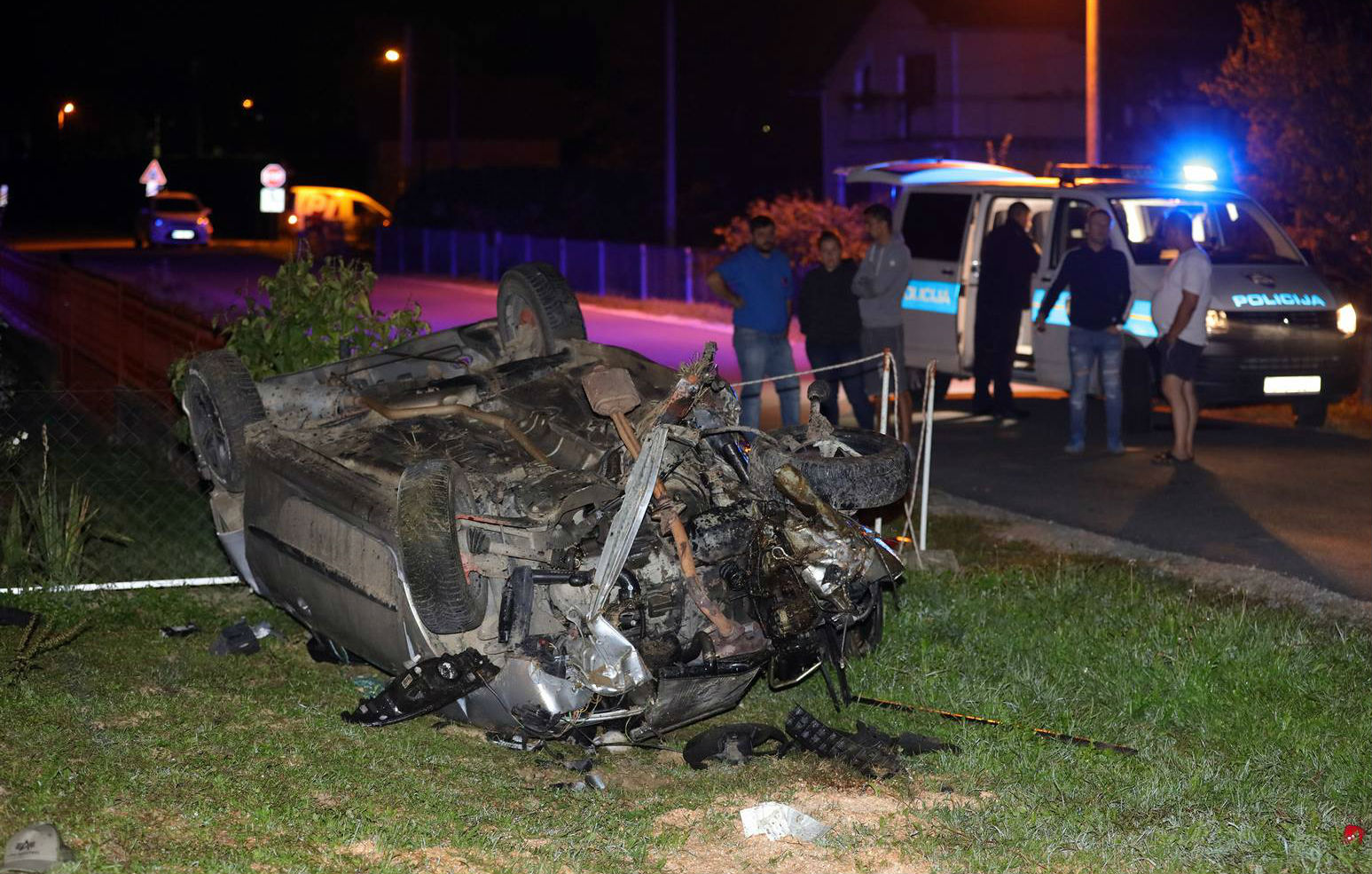 Teška nesreća kod Koprivnice: Auto je smrskan, par izletio od siline udara