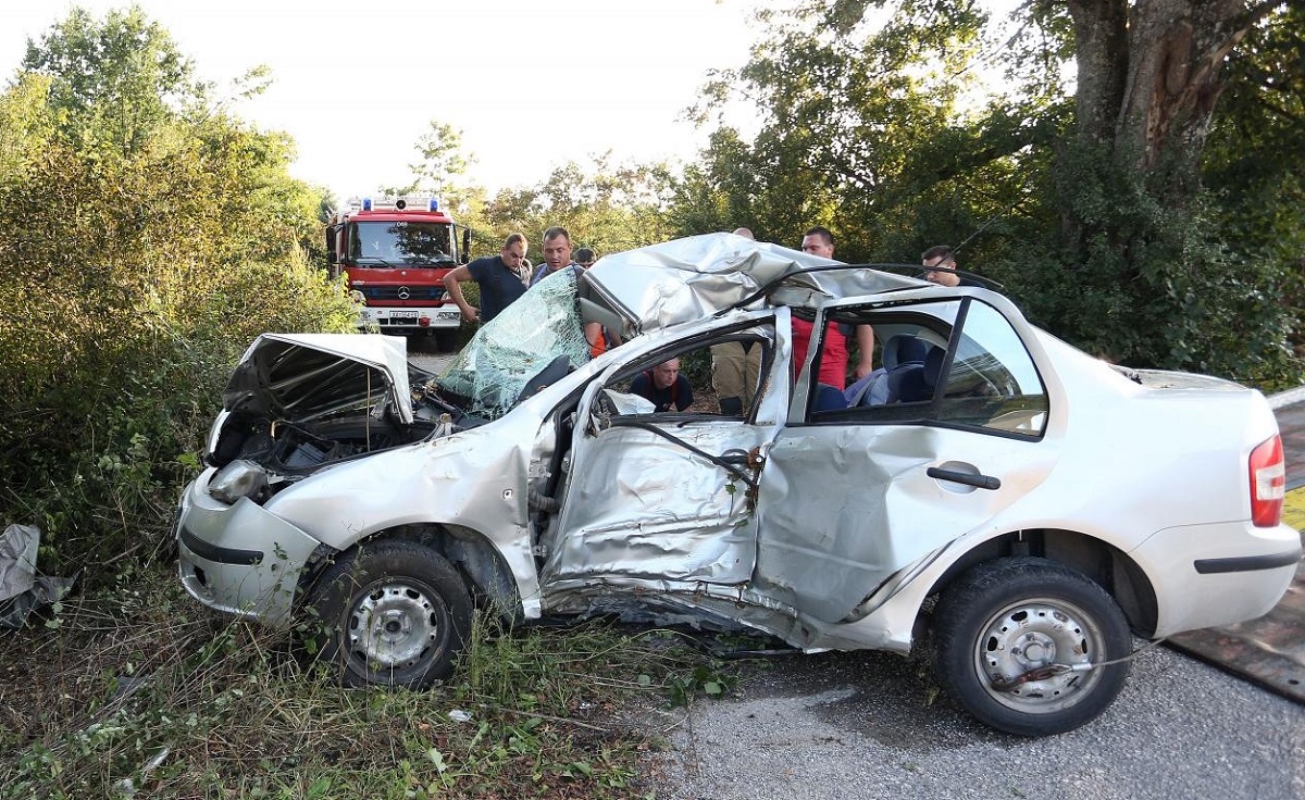 Za strašnu nesreću kod Karlovca u kojoj je poginuo bračni par kriv je Mađar