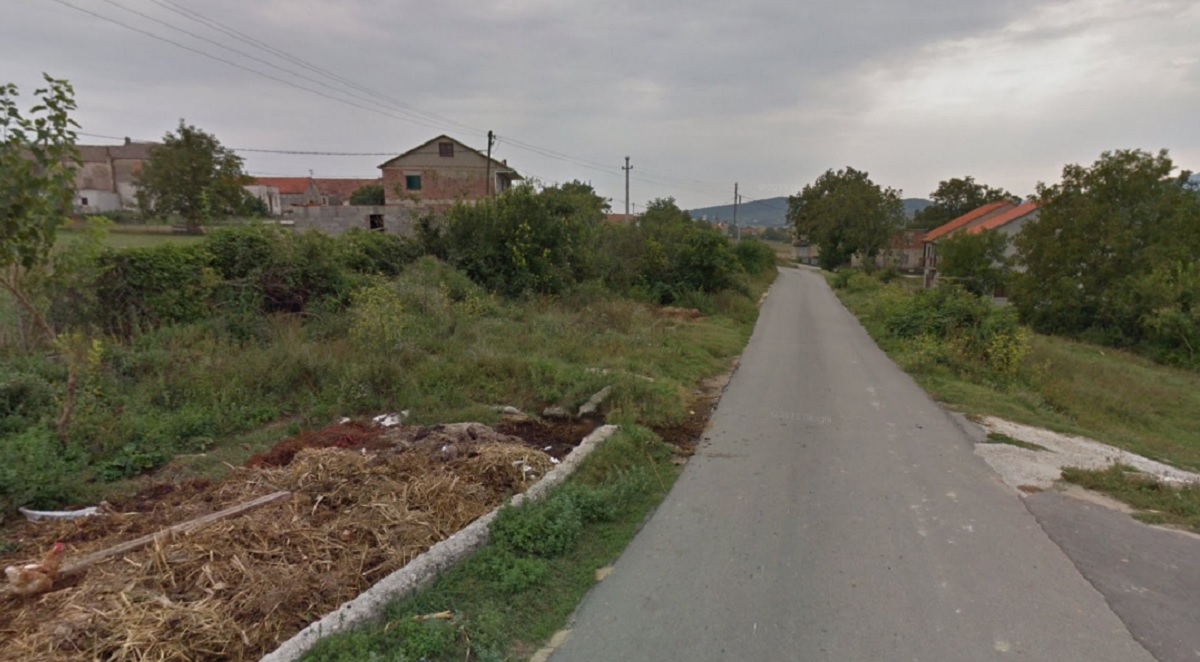 Teška nesreća kod Sinja, vozač umro nakon prevrtanja auta