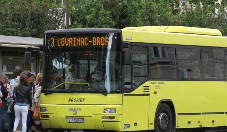 Napad na vozača busa u Splitu: Mlatili ga palicom, rukama i nogama pa pokrali