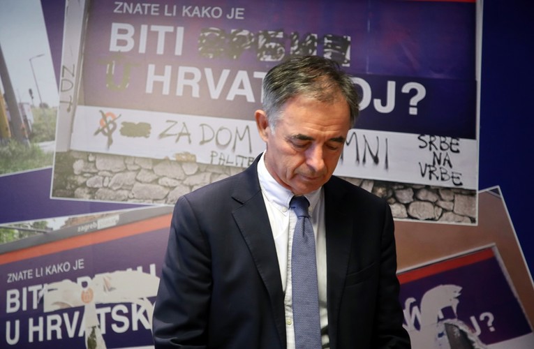Pupovac komentirao uništavanje plakata na ćirilici