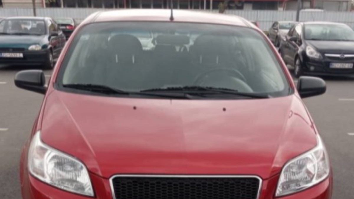 Naljutit će vas kad vidite kako je vlasnik ovog auta u Podravini parkirao