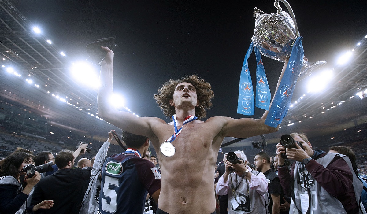 Mama sinu upropastila i potpis za Juventus: Traži duplo veću plaću od Mandžukića