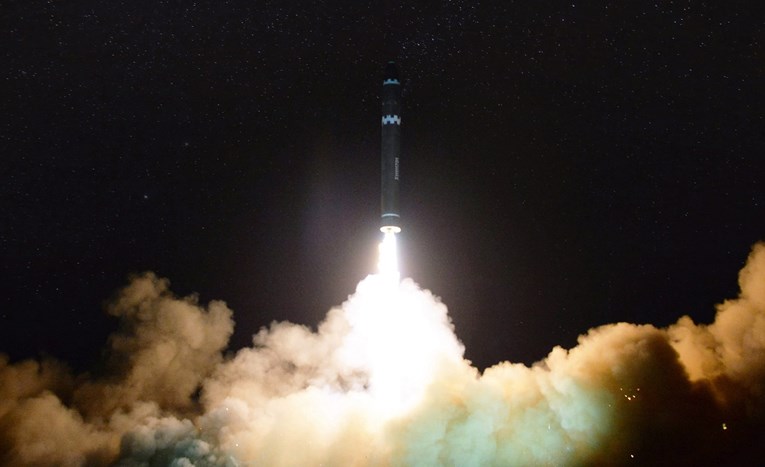 Rusi tvrde da će nova američka strategija potaknuti svemirsku utrku u naoružanju