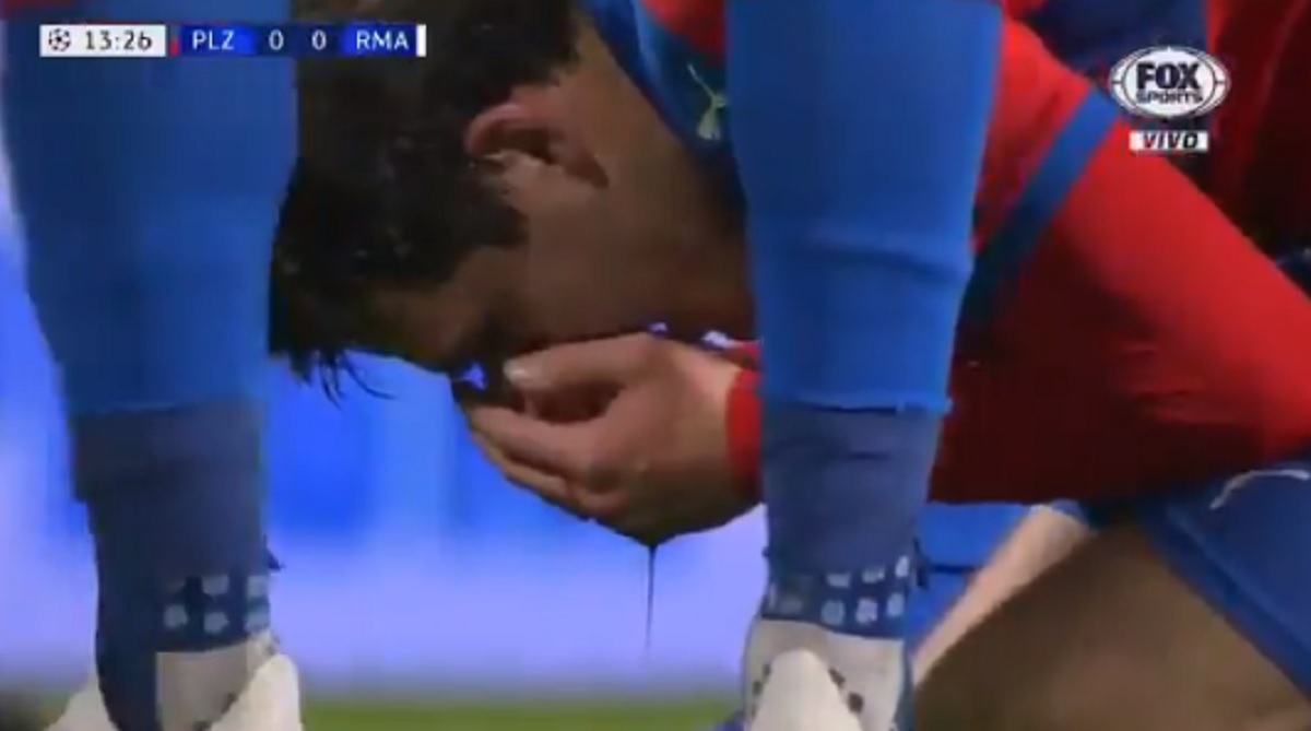 Ramos laktom razbio nos Čehu, nije dobio ni žuti karton