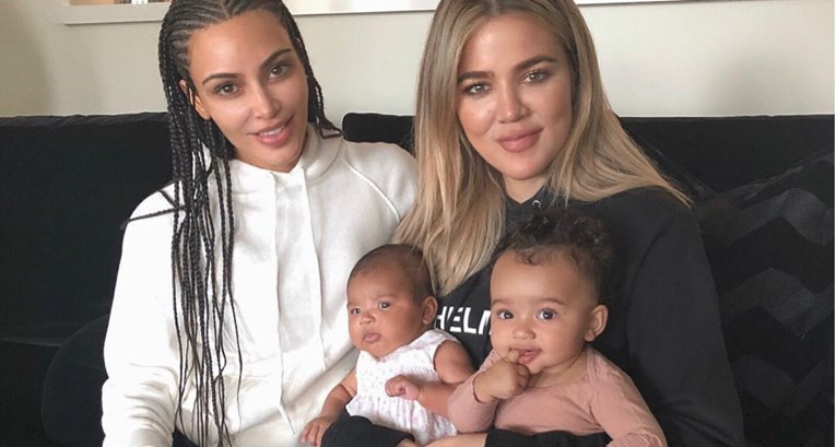 Kim Kardashian kćerima i nećakinjama poklonila torbe od 40 000 kuna