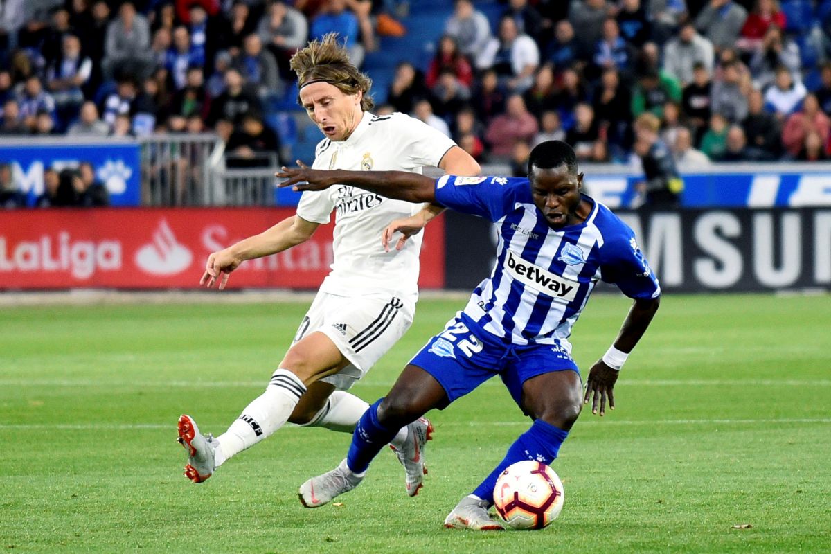 ALAVES - REAL MADRID 1:0 Real s Modrićem izgubio u 95. minuti utakmice
