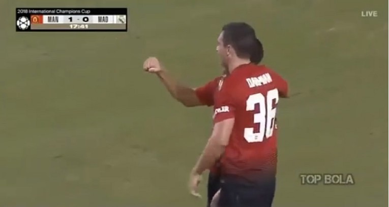 Amerika je uživala: Real izgubio od Uniteda, Roma razbila Barcu