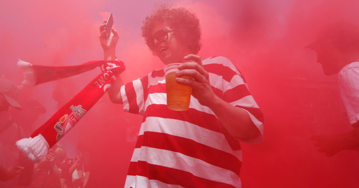 FOTO Pivo, zajedničko navijanje i ludnica navijača Liverpoola usred Madrida