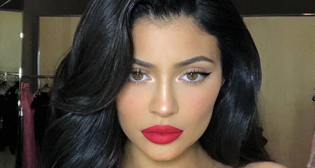 Jeziva i neprepoznatljiva: Kylie Jenner našminkali su roboti