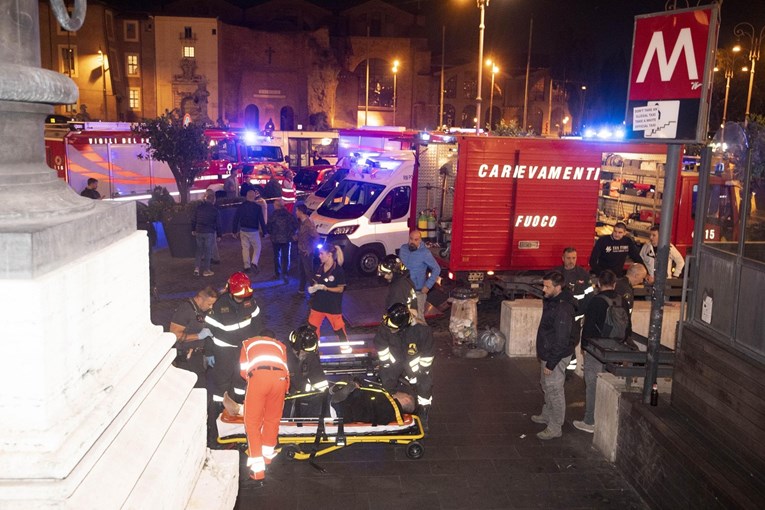 Pijani Rusi skakali po pokretnim stepenicama u Rimu, u urušavanju 20 ozlijeđenih