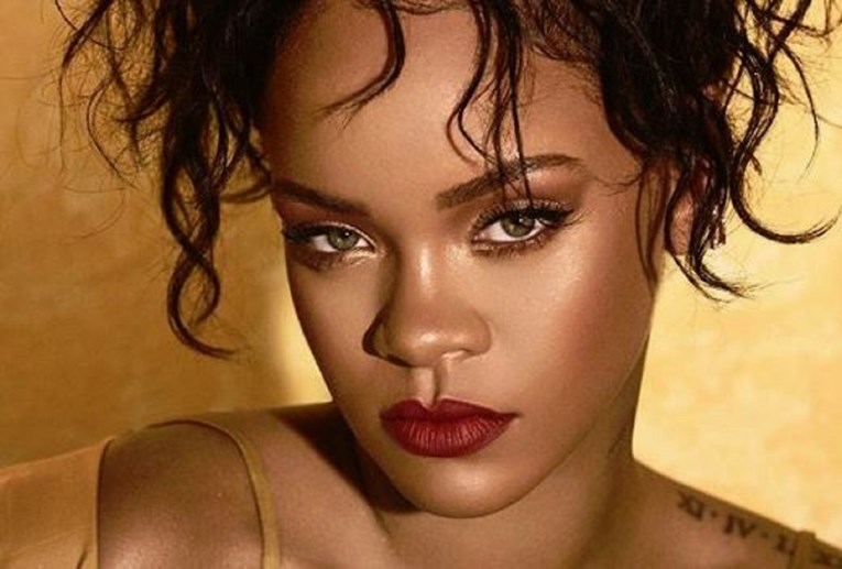 Evo zašto je Rihanna odbila nastupiti na poluvremenu Super Bowla