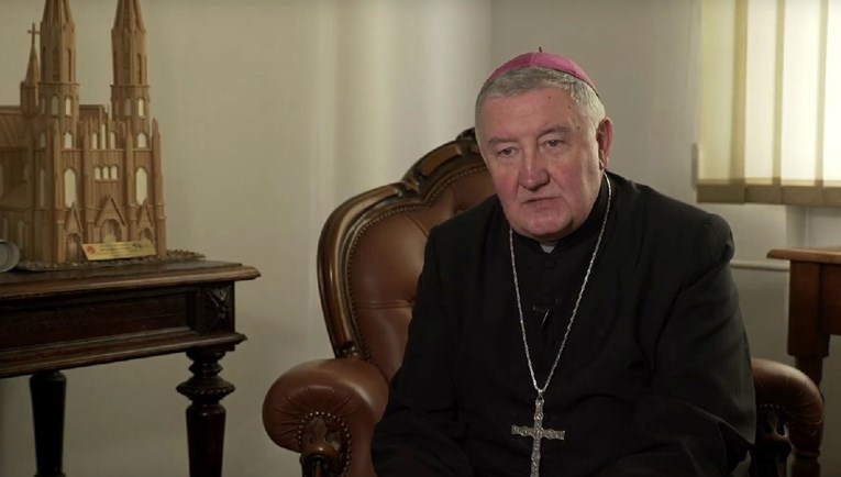Poljski biskup se ispričao zbog spolnog zlostavljanja djece