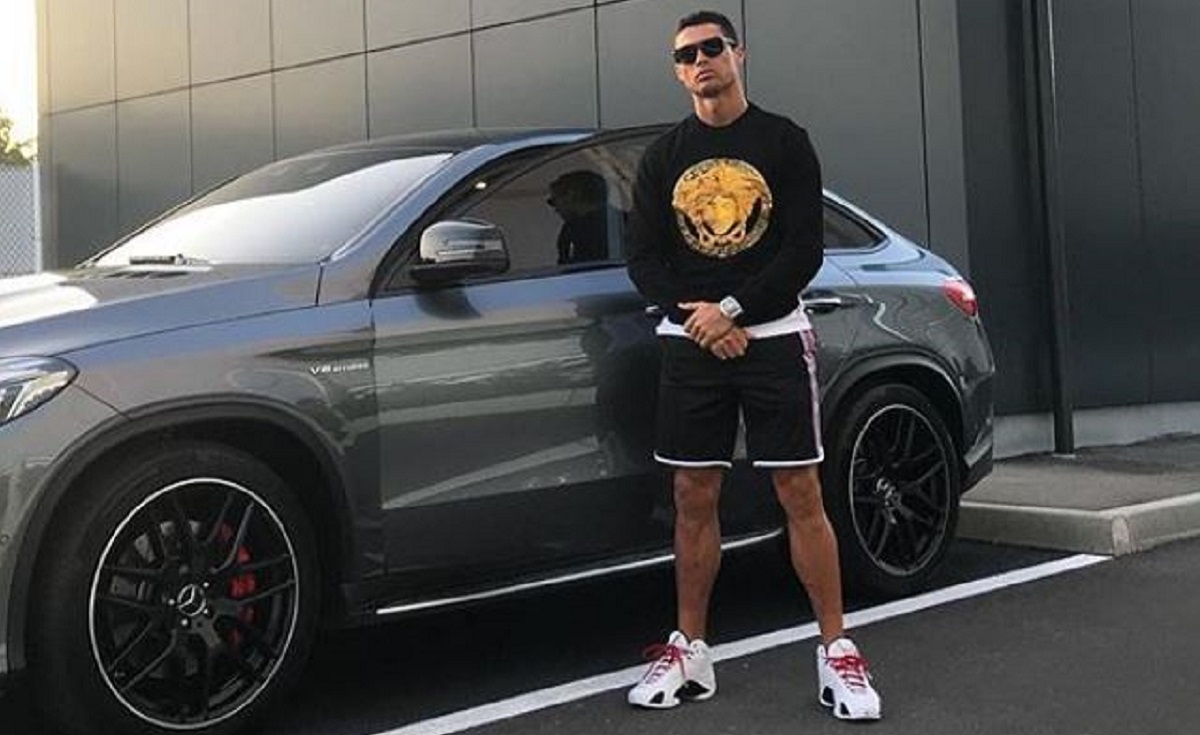"Cristiano Ronaldo je unajmio detektive da me slijede, želi me ušutkati"