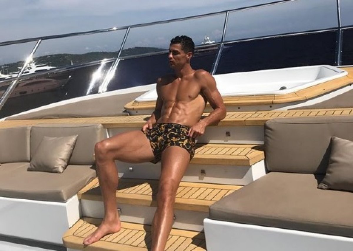 "Ronaldo se gledao gol i govorio: Messi je bolji, ali ne izgleda ovako dobro"