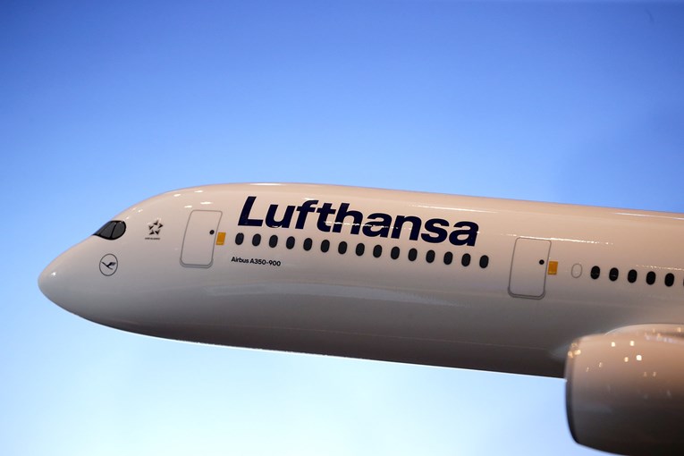 Lufthansa planira prodati ogranak za usluge cateringa